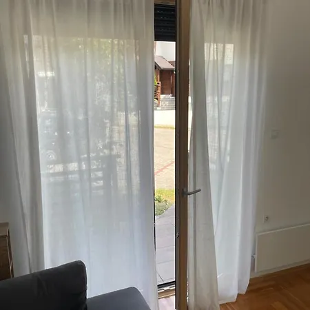 Apartman 12 Jelena Anzujska Zlatibor