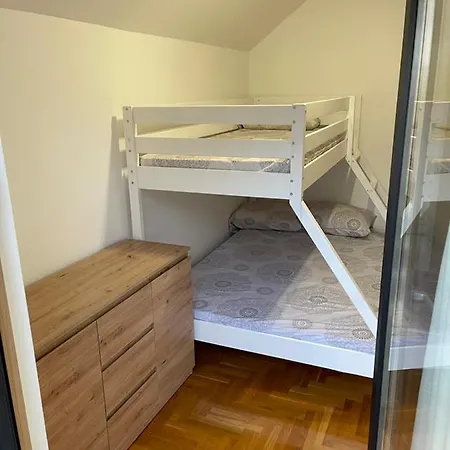 12 Jelena Anzujska Apartman *