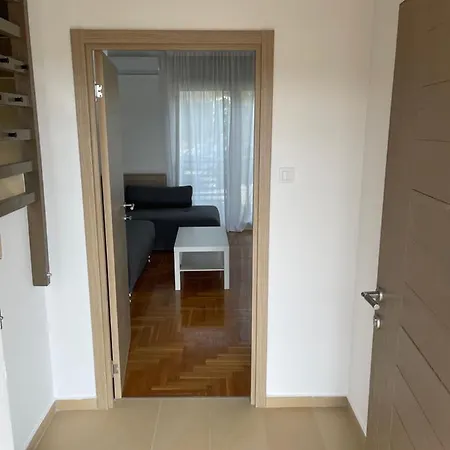 12 Jelena Anzujska Zlatibor