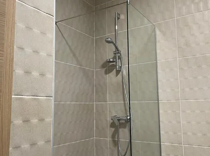 アパート 12 Jelena Anzujska